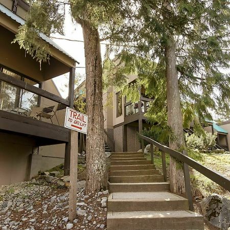 Whiski Jack Creekside Apartamento Whistler Exterior foto